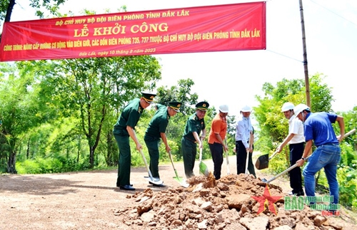Bộ đội Biên phòng tỉnh Đắk Lắk khởi công công trình nâng cấp đường cơ động vào biên giới